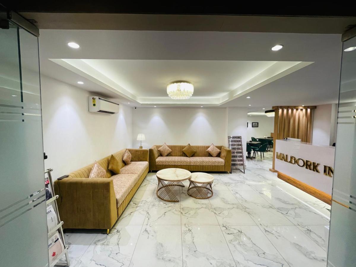 Hotel Malbork Inn @ Janakpuri Delhi  Exterior photo